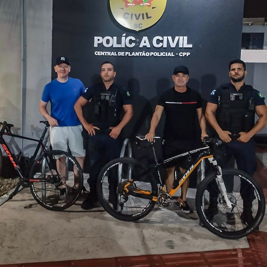 Homem Flagrado Duas Bicicletas Furtadas No Centro De Balne Rio