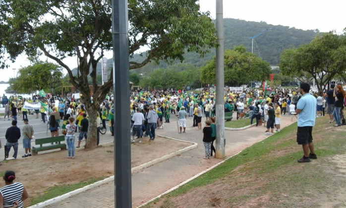 manifestação itajai