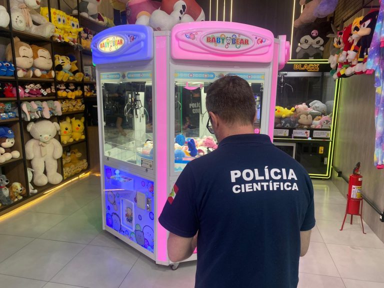 Operação “Bicho Impossível” tem alvos em shoppings e supermercados de SC